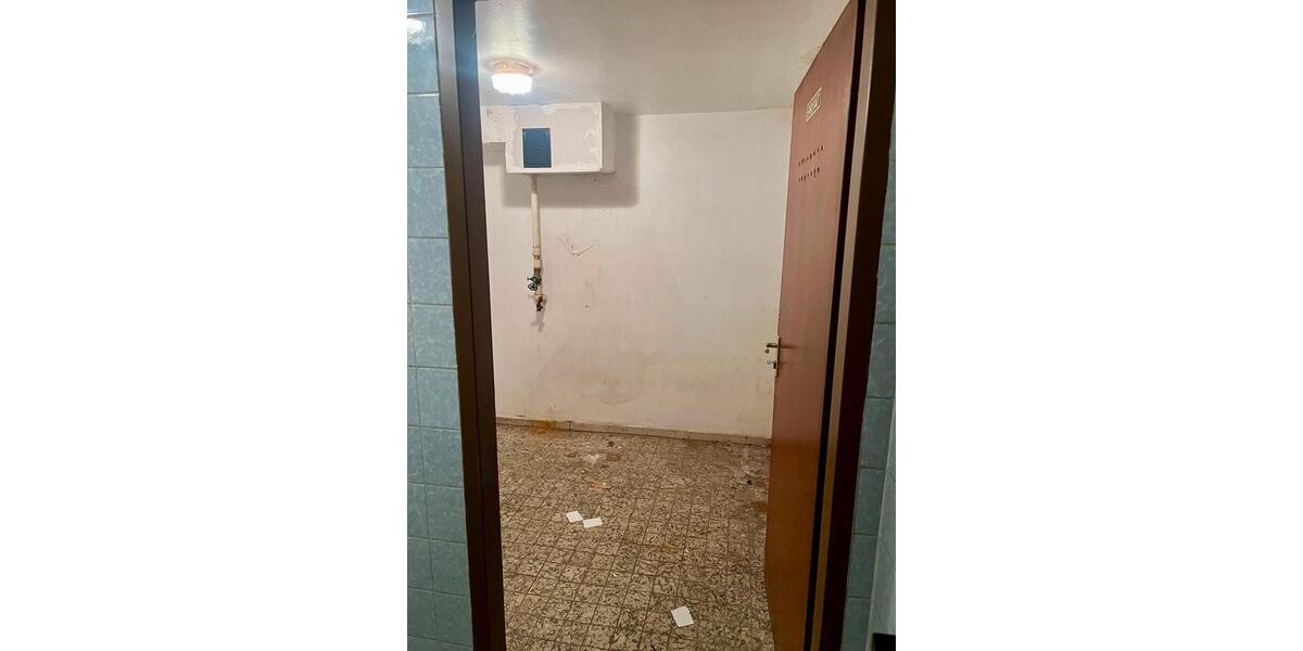 Attraktives LadenlokalGewerbeeinheit in Köln Kalk zimmer