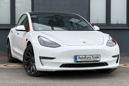 Tesla Model 3 80.698 km 28.900 &euro; Neuss 41472
