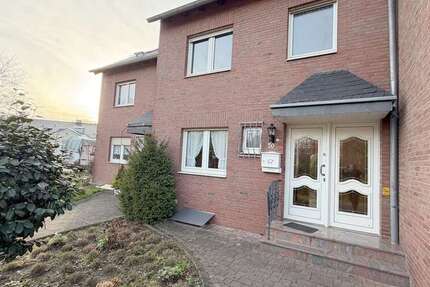 Haus zum Kaufen in Neuss 399.000 € 148.61 m² 6 zimmer