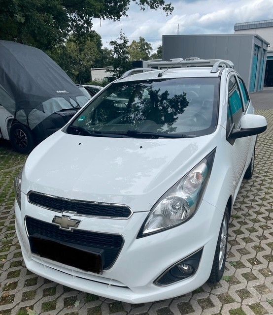 Chevrolet Spark 107.000 km 2.399 € Düsseldorf 40593
