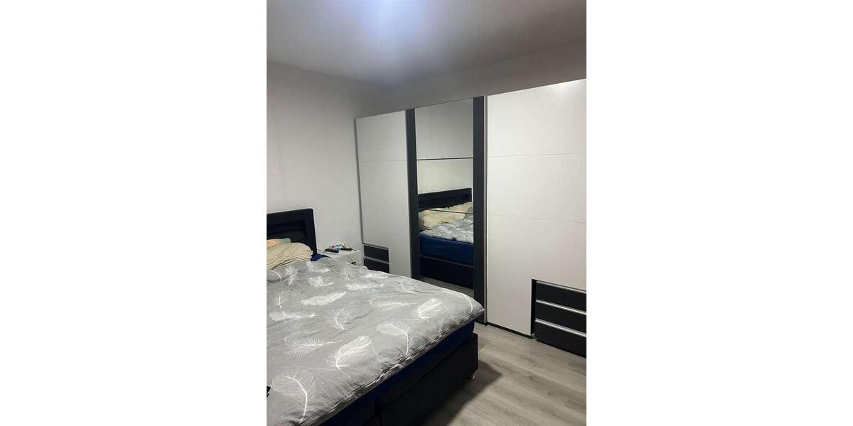 Etagenwohnung Wermelskirchen - 3 Zimmer, 79 m&sup2;, 240.000&euro; | Angebot:25611399