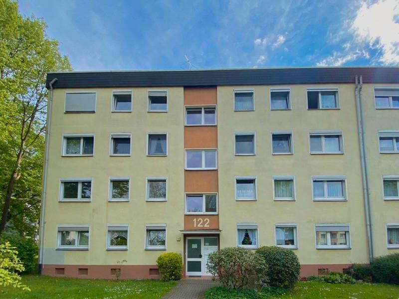 Gut geschnittene 3-Zi.-Wohnung mit Balkon! zimmer