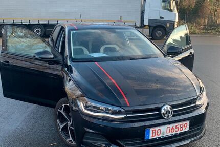 VW Polo 73.500 km 12.950 &euro; Düsseldorf 40479