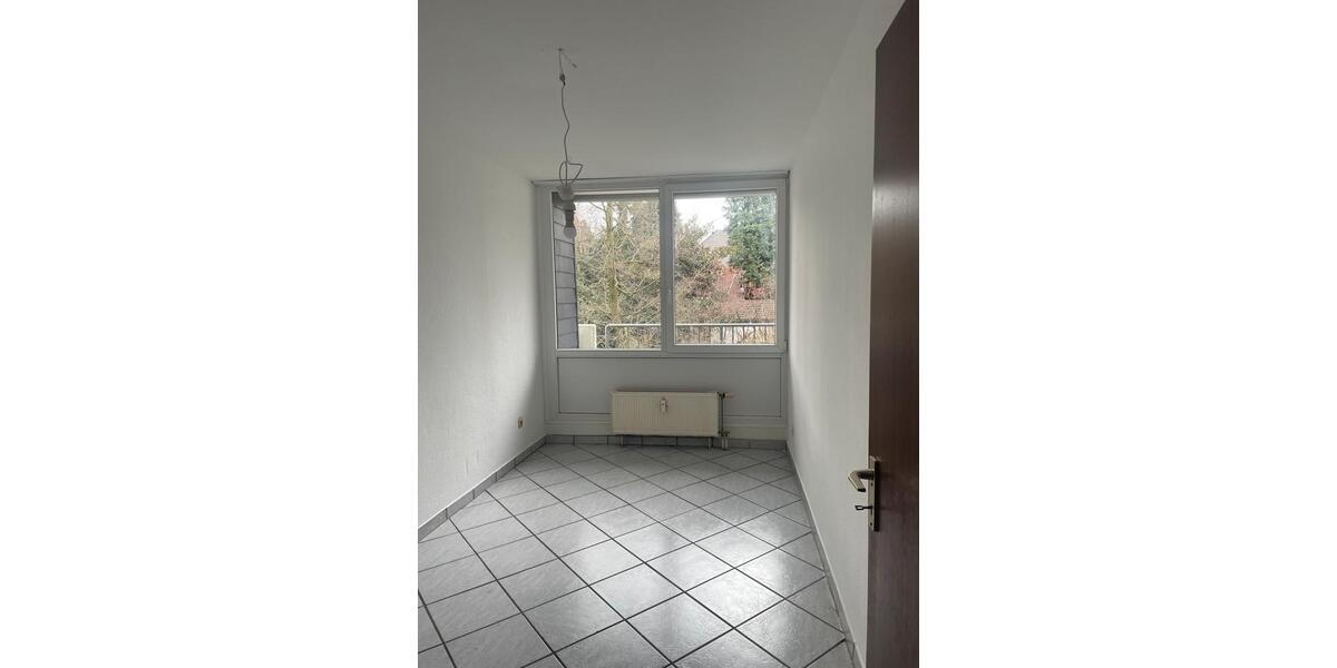 Etagenwohnung Bergisch Gladbach Alt-Frankenforst - 3 Zimmer, 94 m&sup2;, 1.570&euro; | Angebot:25478998