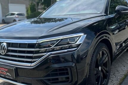 VW Touareg 148.345 km 38.975 &euro; Troisdorf 53842