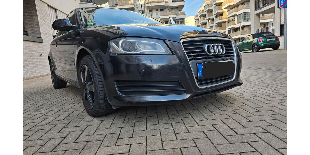 Audi A3 281.260 km 4.300 &euro; Düsseldorf 40235
