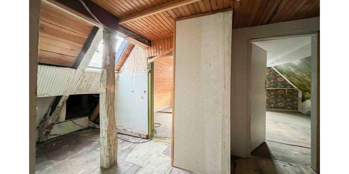 Einfamilienhaus Solingen Gräfrath - 6 Zimmer, 108 m&sup2;, 160.000&euro; | Angebot:26418450