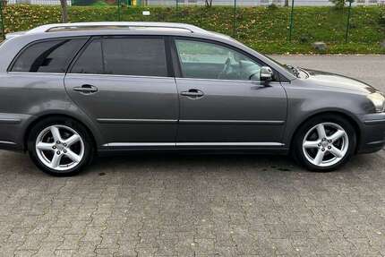 Toyota Avensis 291.123 km 2.400 &euro; Pulheim 50259