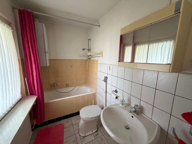 Bungalow Leichlingen (Rheinland) - 6 Zimmer, 120 m&sup2;, 295.000&euro; | Angebot:27121113