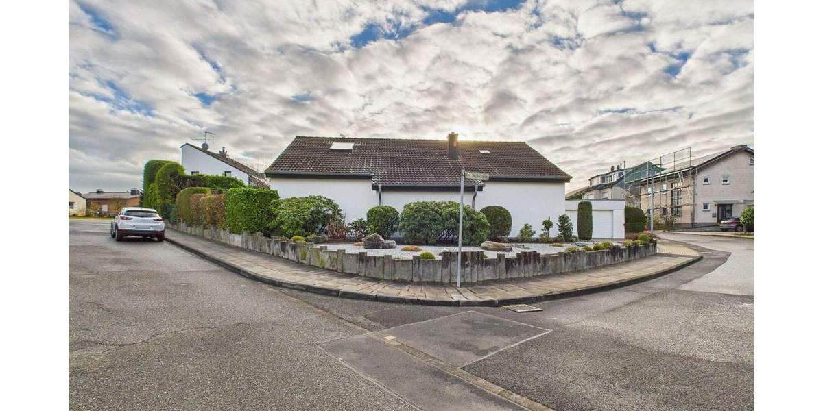 Einfamilienhaus Erftstadt Bliesheim - 5 Zimmer, 173 m&sup2;, 577.000&euro; | Angebot:24357392