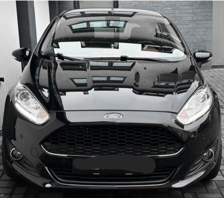 Ford Fiesta 160.000 km 6.450 € Düsseldorf 40589