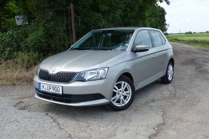 Skoda Fabia 84.800 km 5.900 &euro; Köln-Pesch 50767