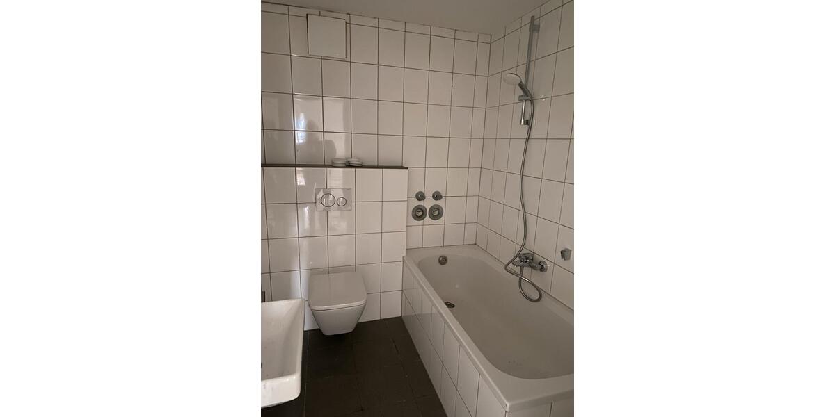 Dachgeschoßwohnung Wesseling - 2 Zimmer, 52 m&sup2;, 810&euro; | Angebot:24780193