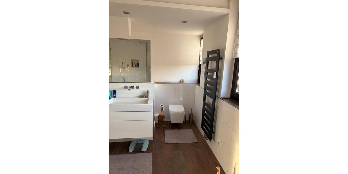 Dachgeschoßwohnung Düsseldorf Stadtbezirk 7 - 5 Zimmer, 139 m&sup2;, 680.000&euro; | Angebot:26423522
