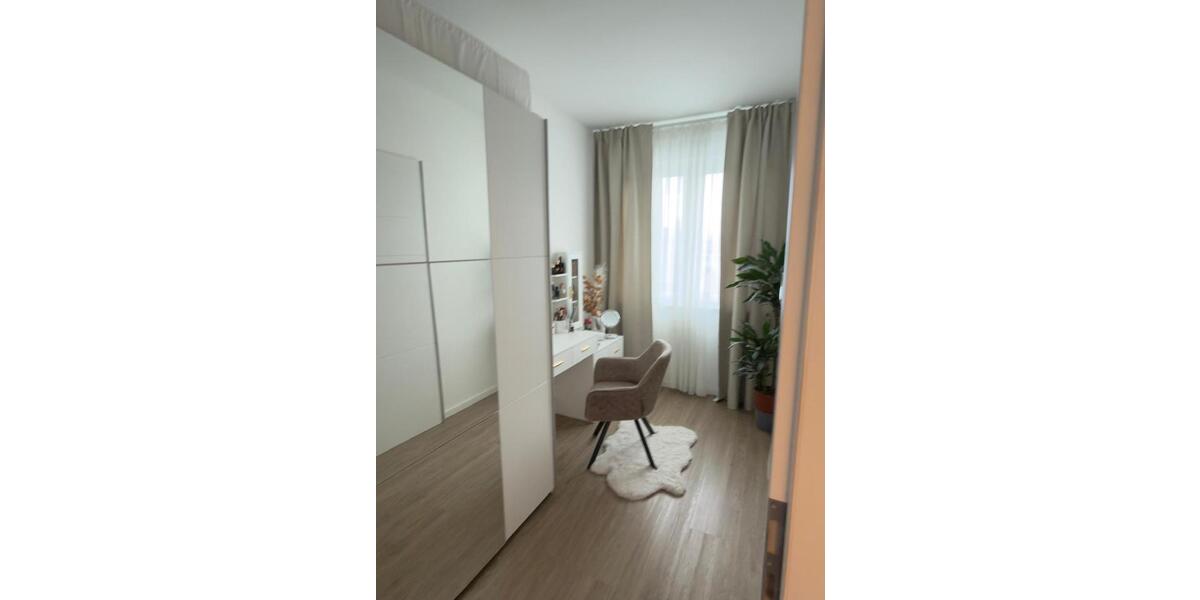 Etagenwohnung Bergheim - 3 Zimmer, 70 m&sup2;, 1.040&euro; | Angebot:25606613