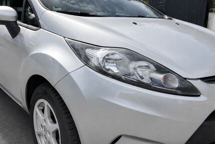 Ford Fiesta 99.503 km 3.800 &euro; Erkrath 40699