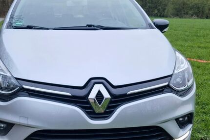 Renault Clio 85.905 km 7.950 &euro; Neuss 41470