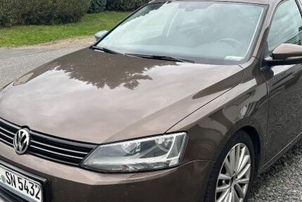 VW Jetta 285.183 km 4.150 € Köln 50667