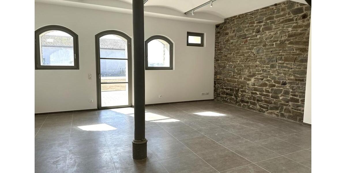 Sanierte Traum-Mietanlage mit hellem, charmanten Wohnambiente! 2 zimmer