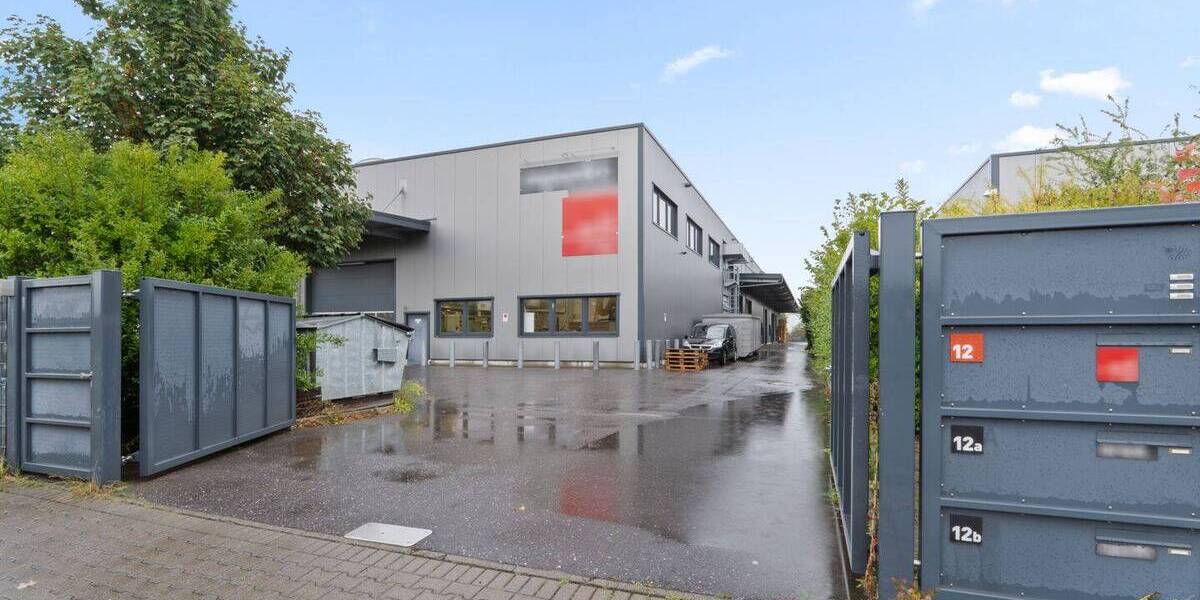 Ihr neuer Unternehmensstandort in Neuss: Moderne Gewerbehalle mit repräsentativem Bürotrakt zimmer