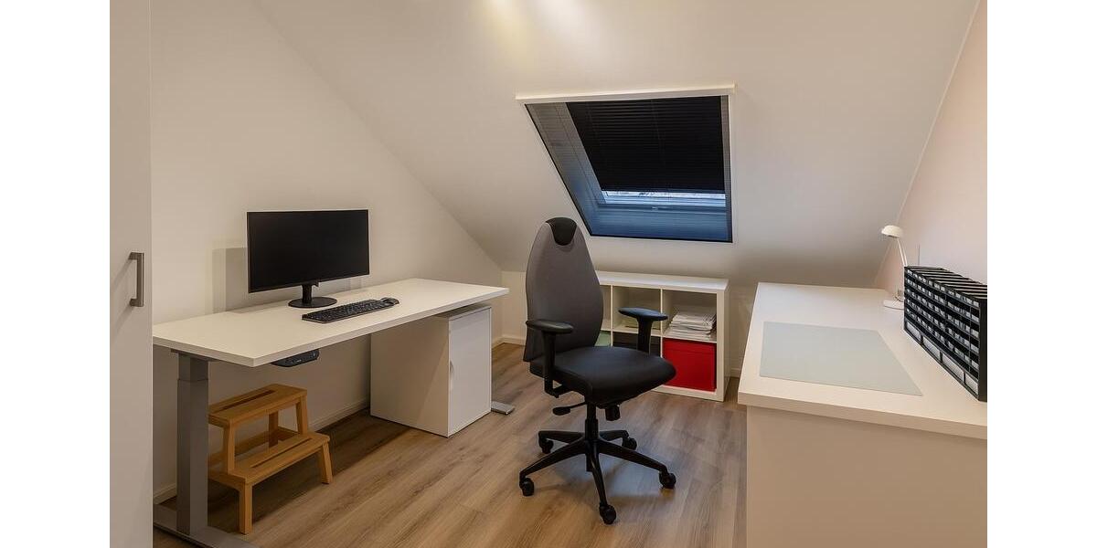 3 Zimmer Wohnung mit Fenster im Bad und im Gäste WC inkl. kostenfreiem Spitzboden 3 zimmer