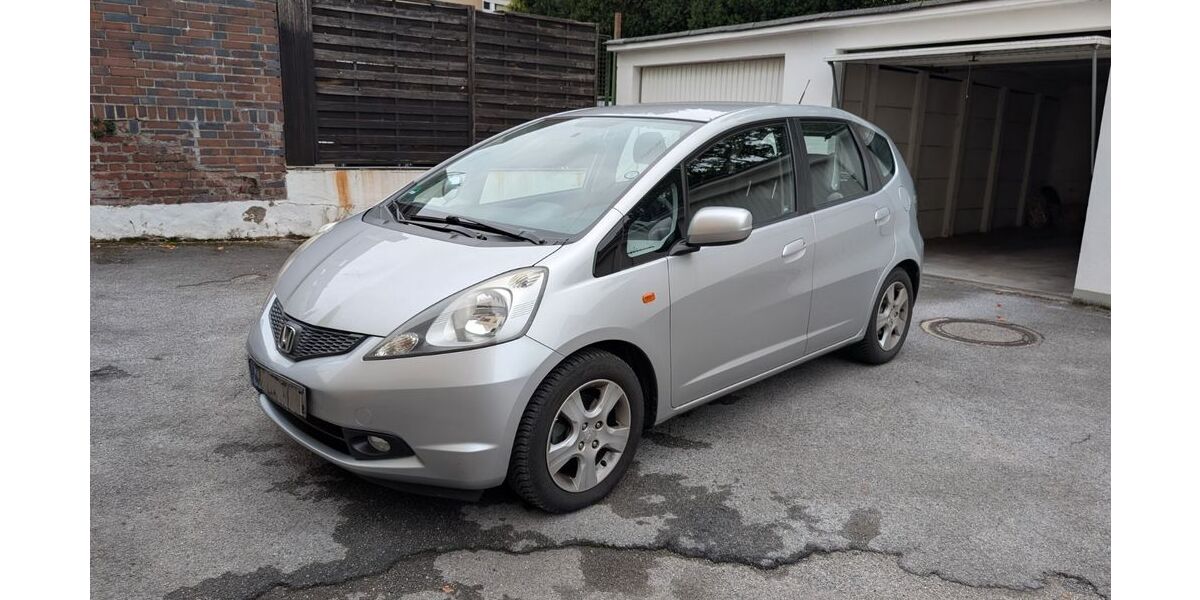Honda Jazz 110.789 km 4.699 € Leverkusen 51373