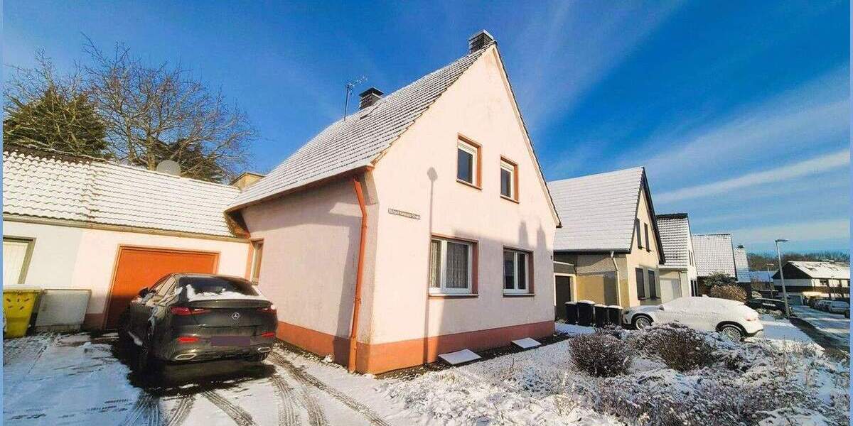 Einfamilienhaus Frechen Bachem - 7 Zimmer, 129 m&sup2;, 450.000&euro; | Angebot:24498571