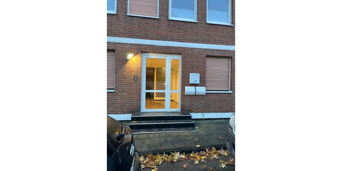 Büroräume mit Lagerhalle und Parkplätzen in Grevenbroich zimmer