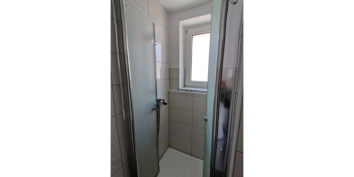 Etagenwohnung Wermelskirchen - 3 Zimmer, 80 m&sup2;, 1.070&euro; | Angebot:26381653