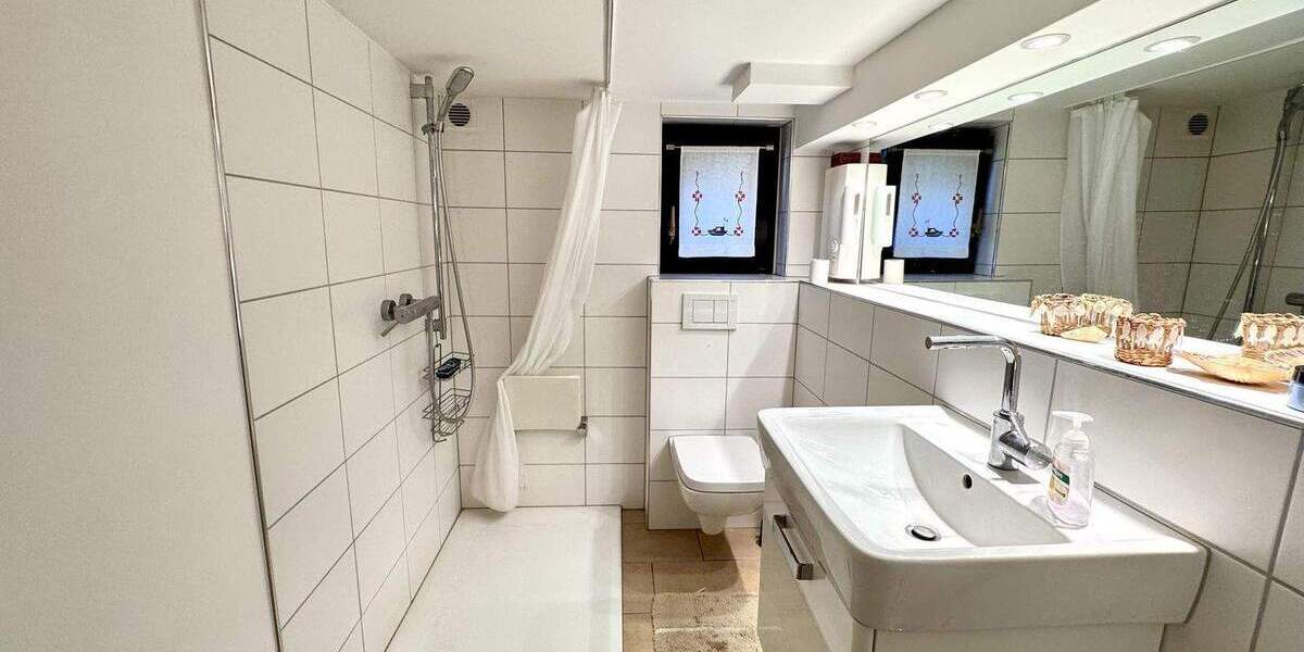 Mehrfamilienhaus, Wohnhaus Leverkusen Steinbüchel - 5 Zimmer, 159 m&sup2;, 535.000&euro; | Angebot:25601153