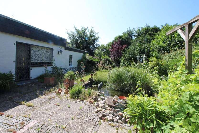 Haus zum Kaufen in Hilden 595.000 € 135 m² 6 zimmer