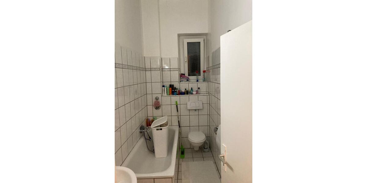 Etagenwohnung Düsseldorf Oberbilk - 3 Zimmer, 60 m&sup2;, 750&euro; | Angebot:25454157