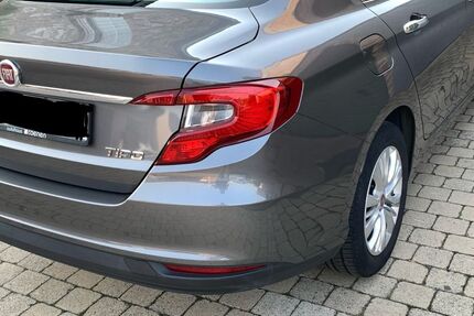 Fiat Tipo 129.000 km 5.990 &euro; Neuss 41464