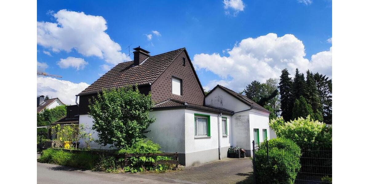 Einfamilienhaus Solingen Aufderhöhe - 5 Zimmer, 148 m&sup2;, 1.150&euro; | Angebot:26326630
