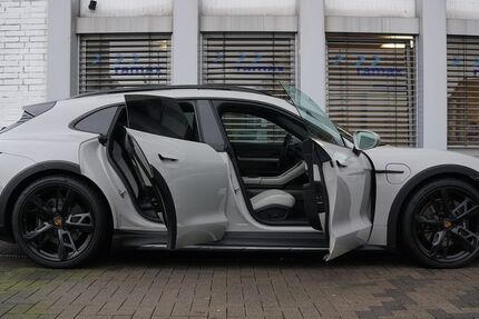 Porsche Taycan 45.000 km 72.500 &euro; Hürth (bei Köln) 50354