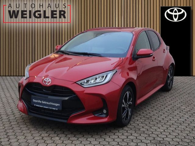 Toyota Yaris 6.600 km 21.790 &euro; Leverkusen 51381