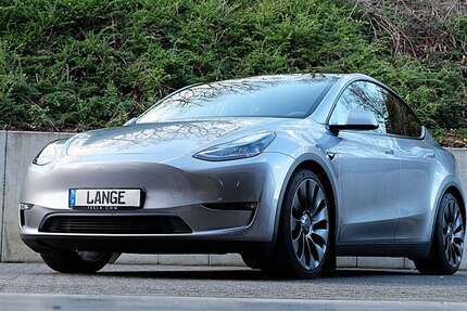 Tesla Model Y 36.868 km 41.200 &euro; Köln 50996