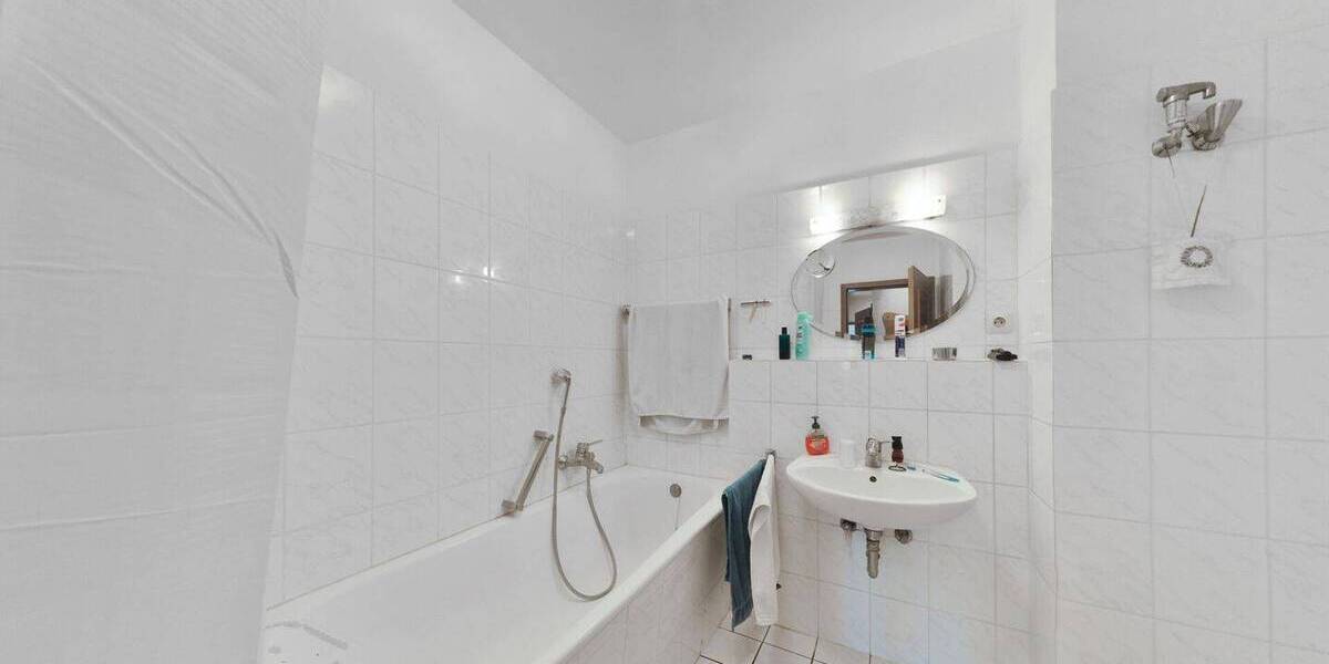 Etagenwohnung Neuss Rosellen - 3 Zimmer, 96 m&sup2;, 319.000&euro; | Angebot:26903784