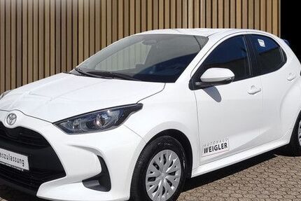 Toyota Yaris 3.500 km 21.990 € Leverkusen 51381