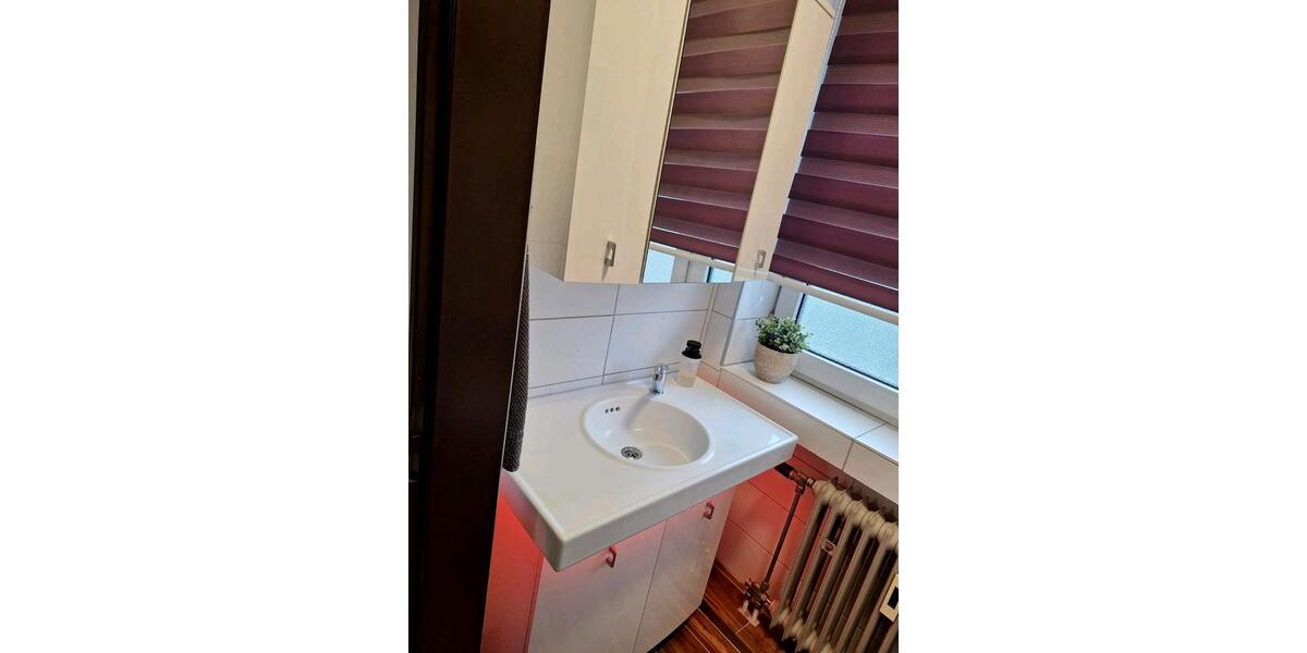 Etagenwohnung Düsseldorf Stadtbezirk 2 - 3 Zimmer, 80 m&sup2;, 1.350&euro; | Angebot:25225238