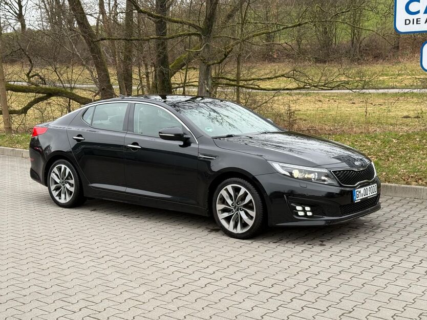 Kia Optima 195.000 km 9.950 € Radevormwald 42477