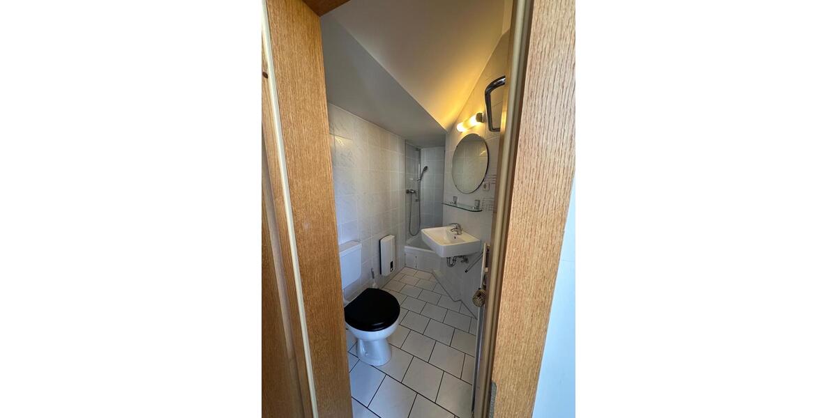 Dachgeschoßwohnung Neuss Gnadental - 2 Zimmer, 54 m&sup2;, 650&euro; | Angebot:25404219