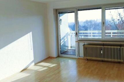 Renovierte 4-Zimmer-Wohnung mit Balkon & Aufzug – EBK, 6. OG, Fre 4 zimmer