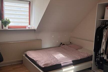 1 Zimmer in ruhigen 4er-FRAUEN-WG. zimmer