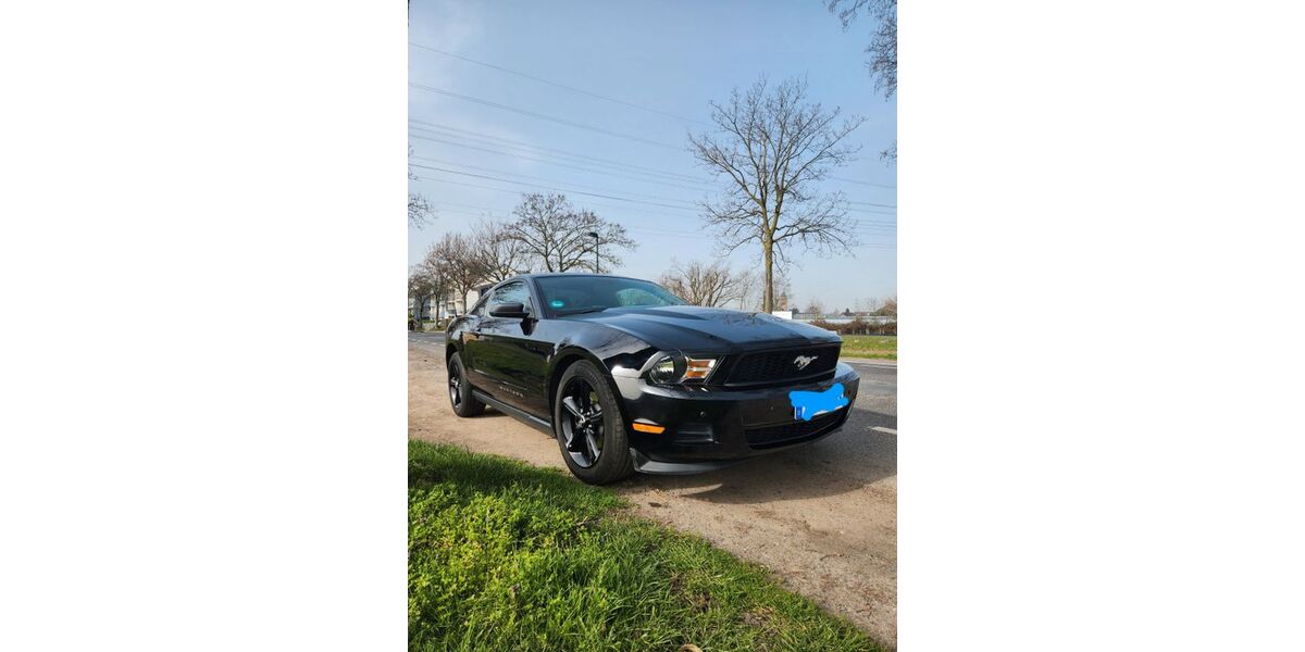 Ford Mustang 103.000 km 14.900 &euro; Düsseldorf 40221