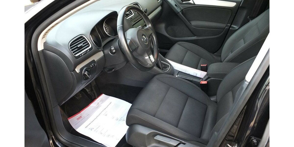 VW Golf 1.6TDi TEAM neuer ZAHNRIEMEN KLIMAAUTOMATIK 159.855 km 7.804 &euro; Köln 50858