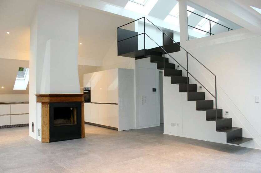 Wohnung zum Mieten in Bergisch Gladbach 2.200 € 127 m² 2.5 zimmer