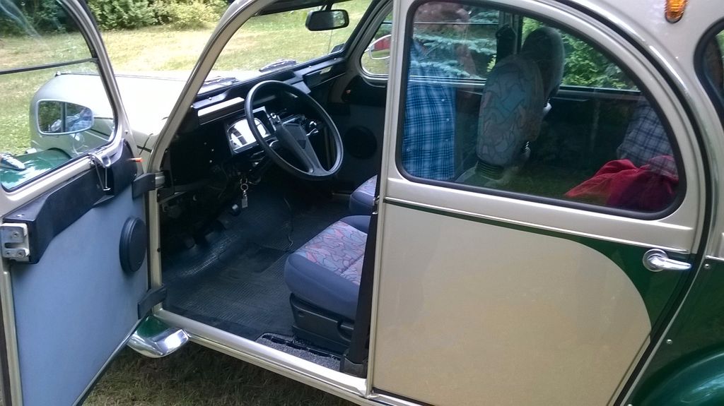Citroen 2 CV 2.000 km 19.000 &euro; Düsseldorf 40239