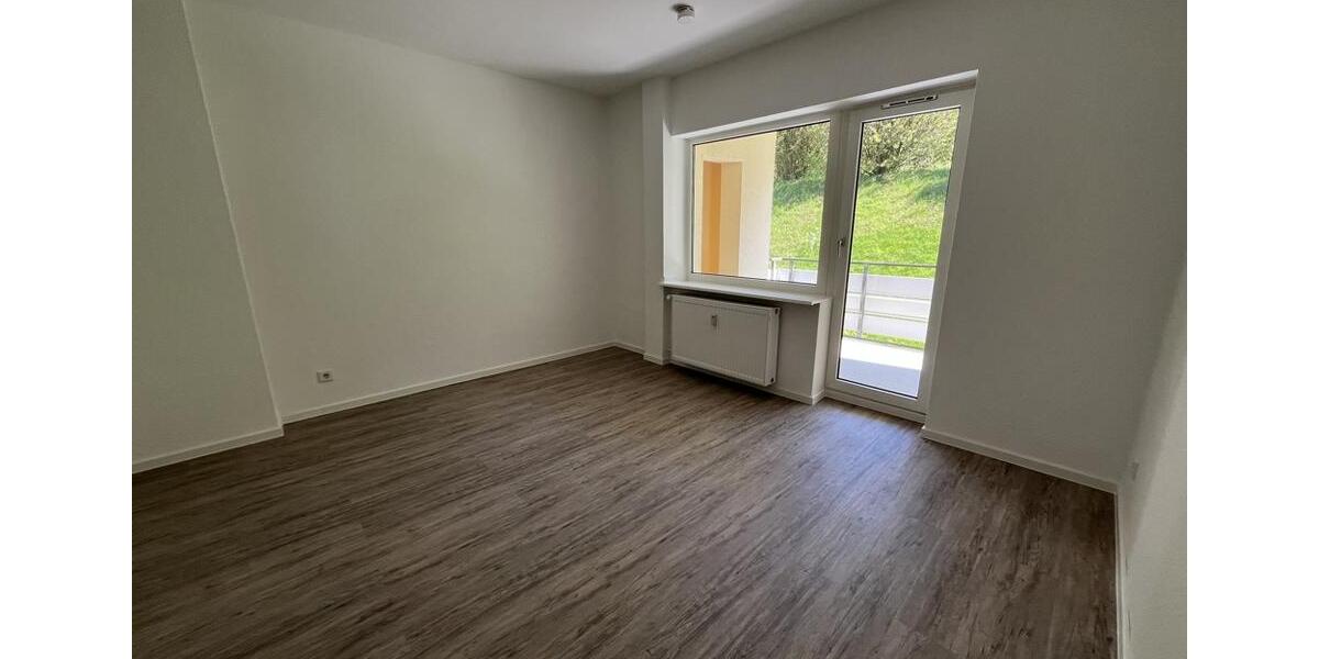 Erdgeschoßwohnung Remscheid Lüttringhausen - 4 Zimmer, 78 m&sup2;, 579&euro; | Angebot:26462522