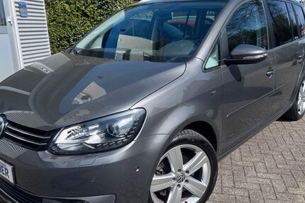 VW Touran 131.000 km 13.900 &euro; Bergisch-Gladbach 51469